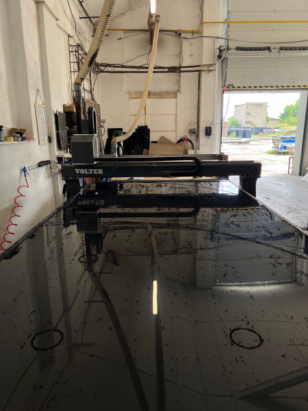CNC stroje